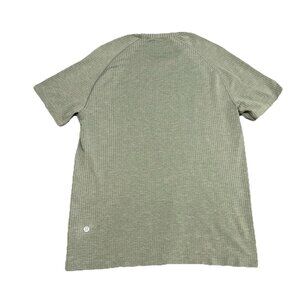 LULULEMON METAL VENT SHORT SLEEVE SHIRT SMALL LIKE NEW GREEN
